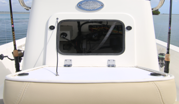 bay-boat-sea-born-fx21-forward-center-access-panel