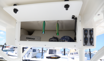 center-console-hard-top-with-electronics-boxt-0011