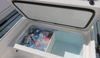 fx24-bay-boat-sea-born-foward-fish-box-cooler