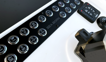 sea-born-fx25-push-button-switches-with-led-lighting