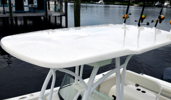 sea-born-sx239-hard-top-with-rod-storage