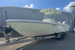 2021 Sea Born LX26 Center Console