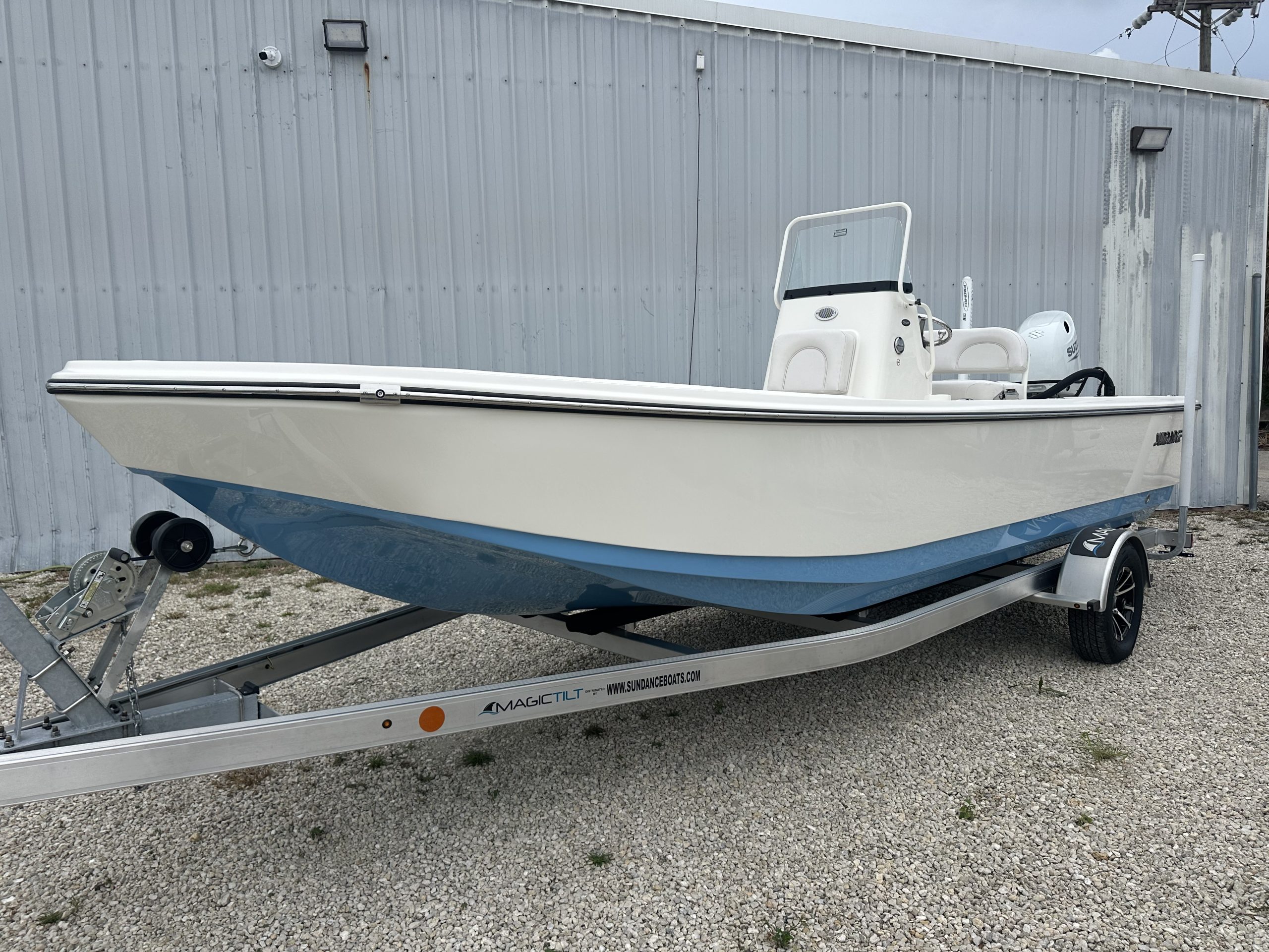 2027 Sundance DX22 with a Suzuki 115